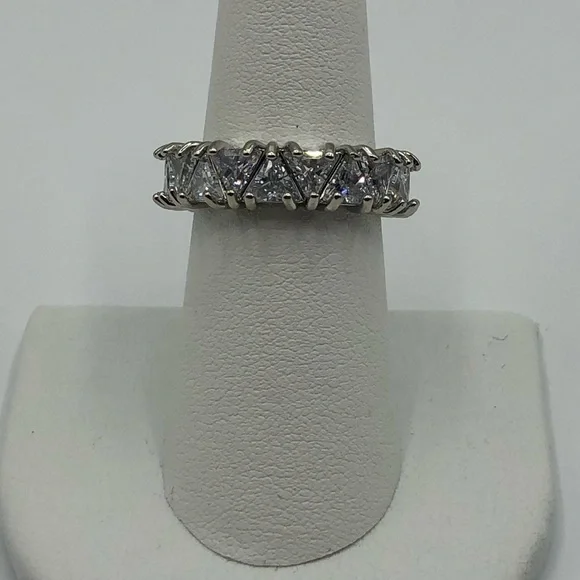 18k 6ct Trillion Eternity Band - Picture 6 of 16